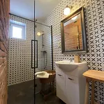 Apartament 401 Mury *
