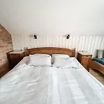 Apartament 401 Mury