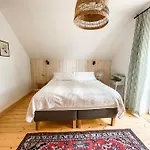 Apartament 401 Mury *