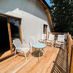 Apartament 401 Mury *