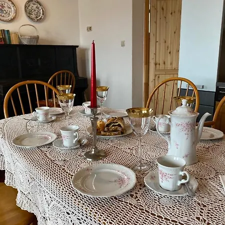 Apartment 401 Mury *