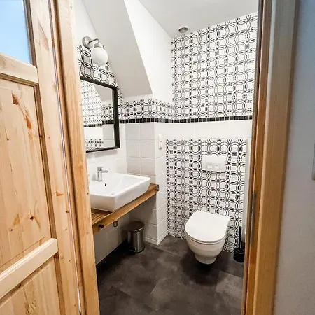 Apartment 401 Mury *