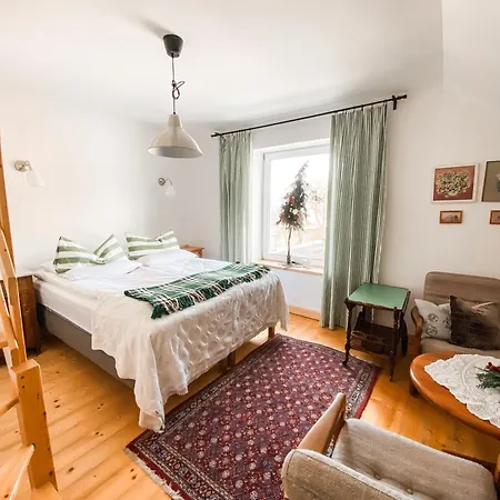 Apartment 401 Mury *