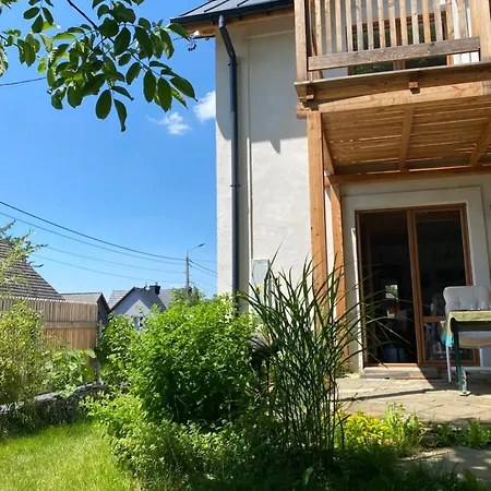 401 Mury Apartment *