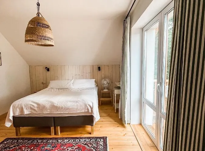 401 Mury Appartement