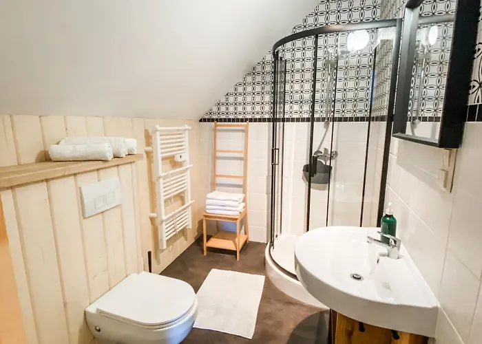 דירה 401 Mury איסטבנה